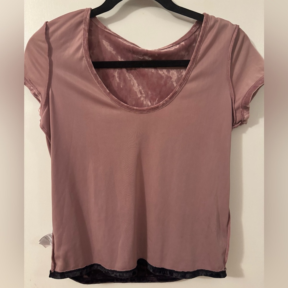 American Eagle Velour Pink/Purple Ombré Short Sleeve Top - Picture 3 of 15